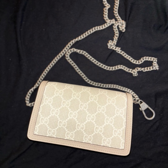 Authentic Mini GUCCI Dionysus (with box & dust bag) - Picture 3 of 5